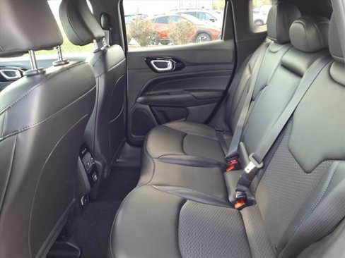 New 2026 Jeep Compass Latitude image 15