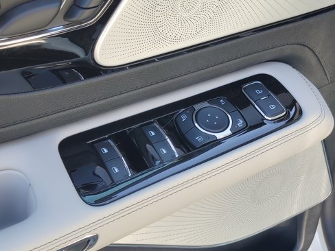 New 2025 Lincoln Aviator Reserve w/ Equipment Group 201A image 10
