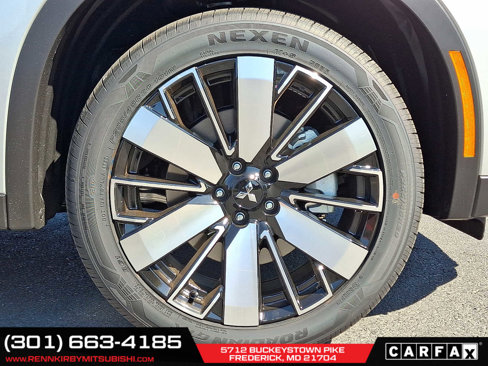 New 2025 Mitsubishi Outlander SE image 5