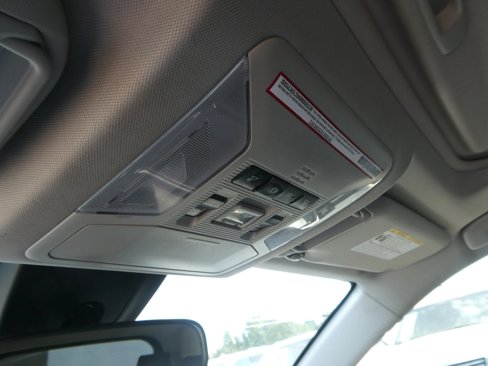 Used 2019 Toyota RAV4 XLE Premium image 25
