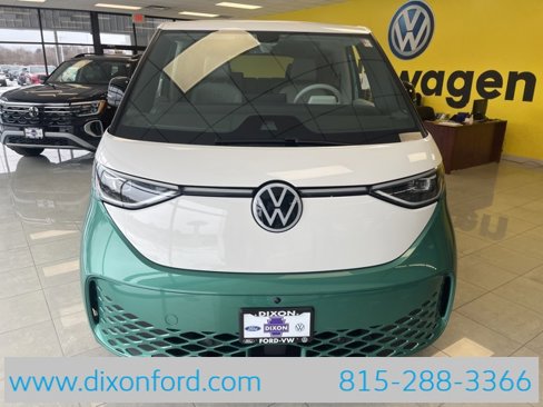 New 2025 Volkswagen ID. Buzz 1st Edition image 3