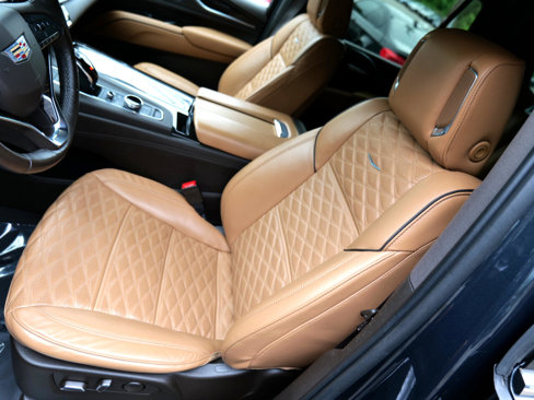 Used 2022 Cadillac Escalade Premium Luxury image 15