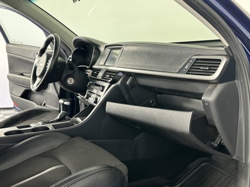 Used 2018 Kia Optima S w/ Panoramic Sunroof Package image 42
