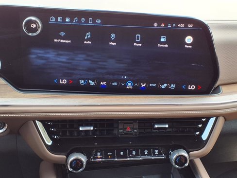 New 2025 Chevrolet Suburban High Country image 9