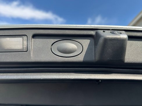 Used 2023 Rivian R1S Adventure image 70