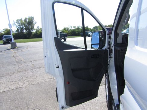 Used 2024 Ford E-Transit Low Roof image 20