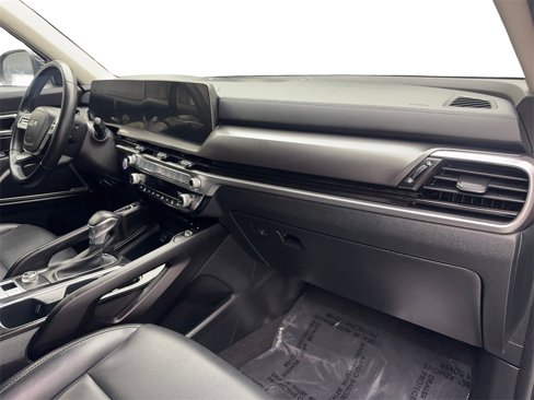Used 2025 Kia Telluride S image 56