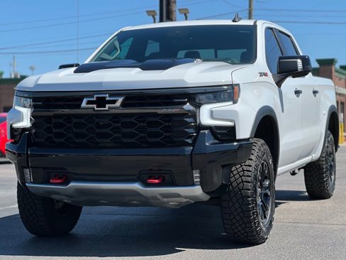 Used 2023 Chevrolet Silverado 1500 ZR2 w/ Technology Package image 13
