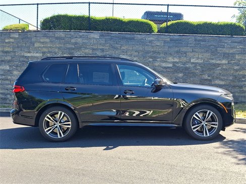 New 2026 BMW X7 M60i image 7