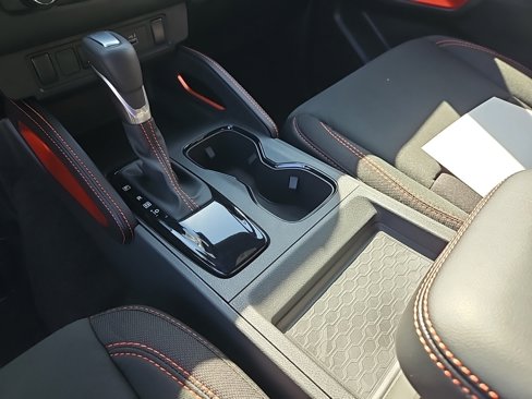 New 2025 Nissan Frontier PRO-4X image 18
