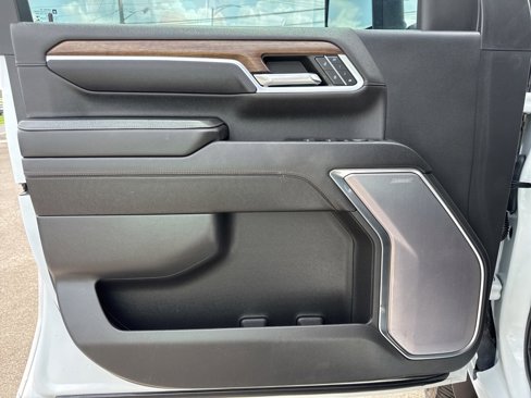 Used 2024 Chevrolet Silverado 2500 High Country w/ High Country Premium Package image 32
