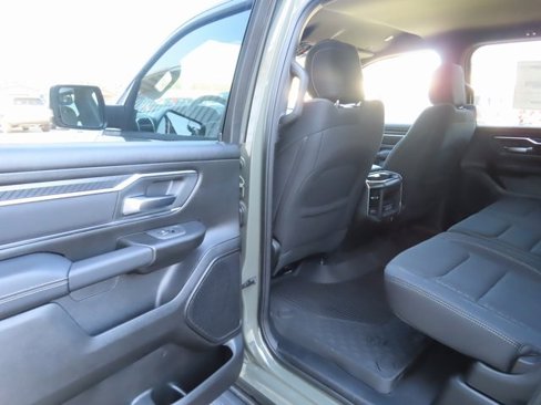 New 2026 RAM 1500 4x4 Crew Cab image 21