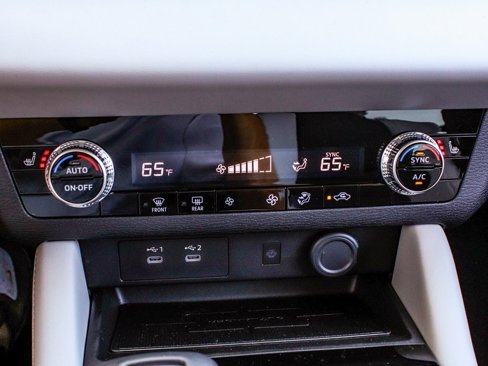 New 2025 Mitsubishi Outlander SE image 23