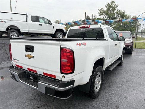 Used 2020 Chevrolet Colorado W/T image 2