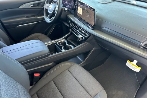 New 2026 Chevrolet Traverse LT w/ Enhanced Driving Package image 17