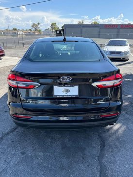 Used 2019 Ford Fusion SE image 4