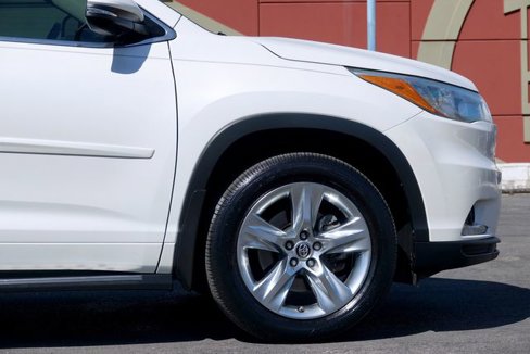 Used 2016 Toyota Highlander Limited image 17