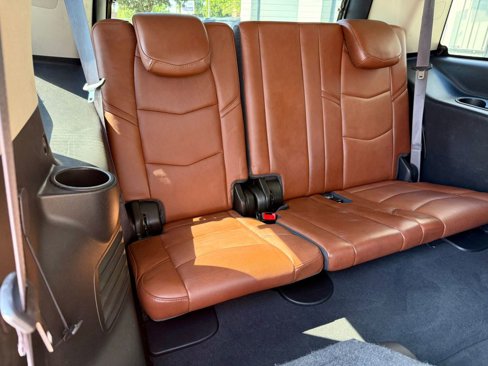 Used 2017 Cadillac Escalade Premium Luxury w/ LPO, Radiant Package image 22