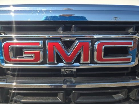 Used 2025 GMC Acadia Elevation image 10
