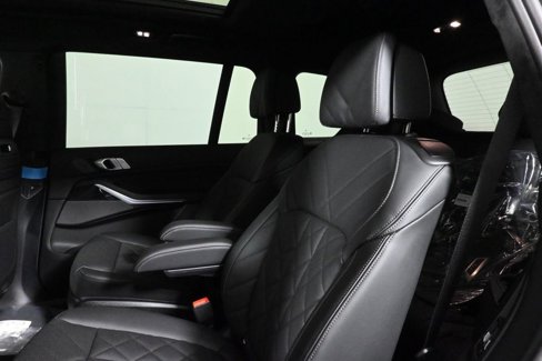 New 2026 BMW X7 xDrive40i w/ M Sport Package image 4