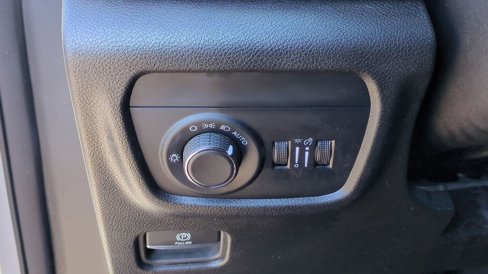 Used 2024 Jeep Grand Cherokee Altitude image 19