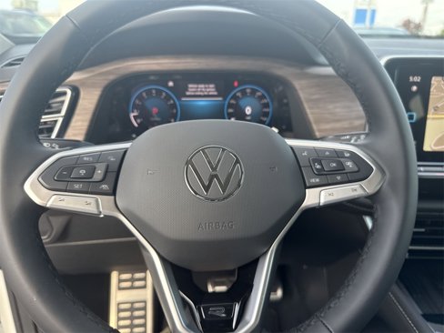 New 2025 Volkswagen Atlas SEL Premium R-Line image 19