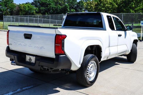 Used 2024 Toyota Tacoma SR image 16