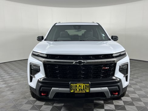 New 2026 Chevrolet Traverse Z71 w/ LPO, Floor Liner Package image 2