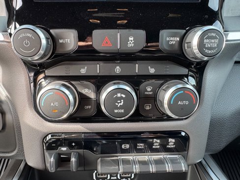 Used 2024 RAM 3500 Big Horn w/ Night Edition image 41