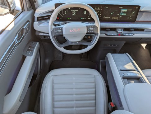 Used 2024 Kia EV9 Land image 24