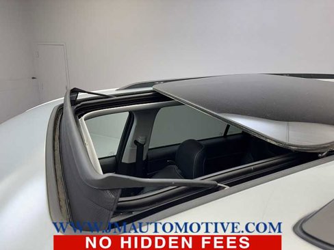 Used 2023 Jeep Grand Cherokee L Limited image 11