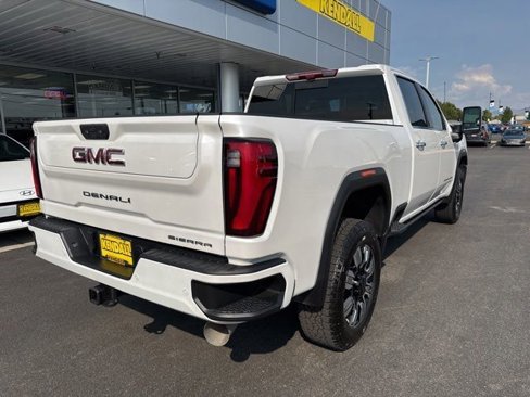 Used 2024 GMC Sierra 3500 Denali w/ Denali Reserve Package image 9