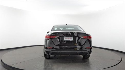 Used 2025 Nissan Sentra SV image 6