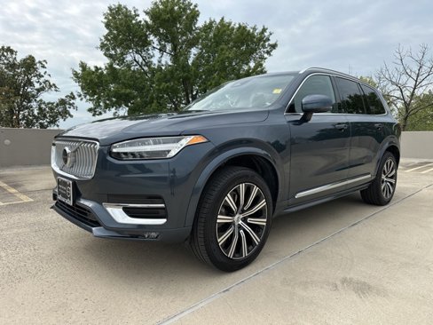 Certified 2025 Volvo XC90 B5 Core image 4