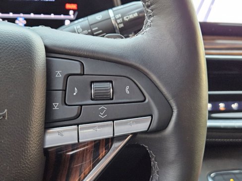 Certified 2024 Cadillac Escalade Premium Luxury image 29