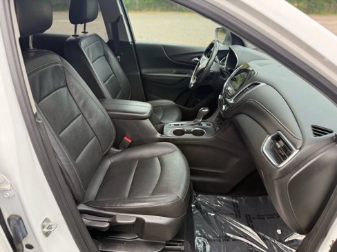 Used 2020 Chevrolet Equinox Premier w/ Premier Redline Edition image 16