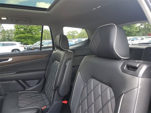 New 2026 Volkswagen Atlas SEL Premium R-Line image 8