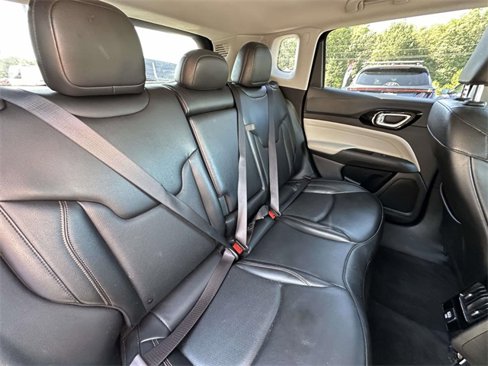 Used 2022 Jeep Compass Limited image 24