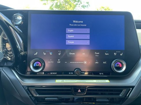 New 2026 Lexus TX 500h AWD image 22
