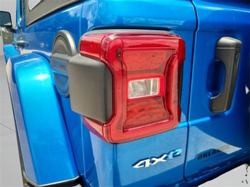 Used 2022 Jeep Wrangler Unlimited Sahara image 7