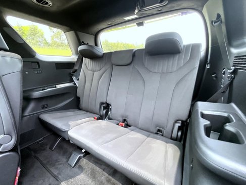 Used 2025 Hyundai Palisade Calligraphy image 12