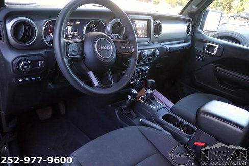 Used 2023 Jeep Wrangler Unlimited image 13