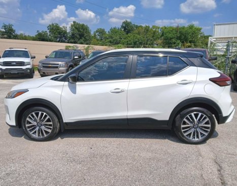 Used 2024 Nissan Kicks SV image 8
