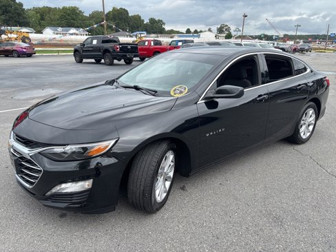Used 2023 Chevrolet Malibu LT image 2