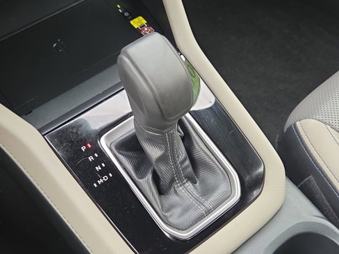 Certified 2025 Subaru Forester Limited image 25