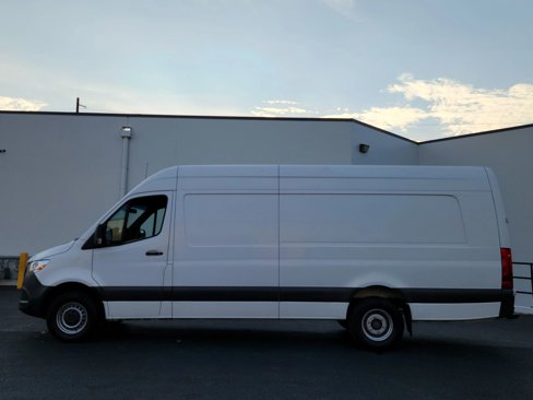 Used 2020 Mercedes-Benz Sprinter 3500 image 2