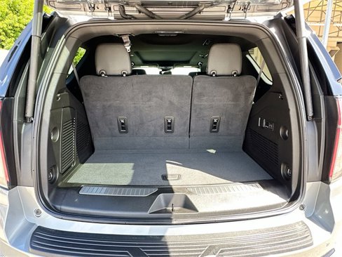 Used 2024 Chevrolet Tahoe RST w/ Luxury Package image 26