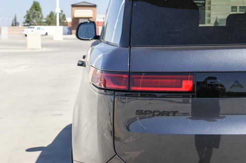 New 2025 Land Rover Range Rover Sport SE image 7