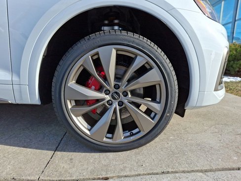 New 2025 Audi SQ5 Premium Plus image 9