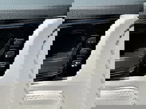 New 2026 Honda Odyssey Touring image 17